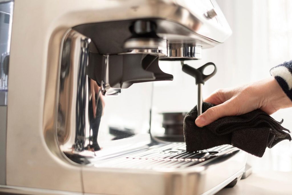 How to clean an espresso machine without vinegar using citric acid
